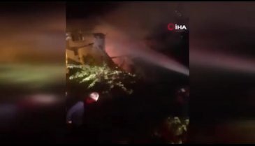 Bursa'da evin çatı katı alev alev yandı