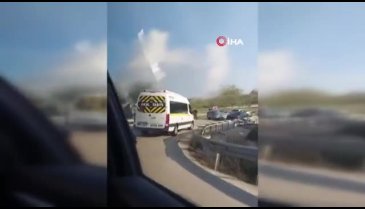 Bursa'da sürücü ancak itfaiye ekipleriyle çıkabildi! Korkutan kaza...