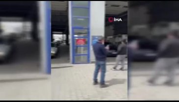 Otomobili muayeneden geçen vatandaş, sevincini bakın nasıl gösterdi!