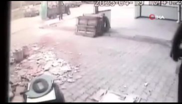 Bursa'da ilginç hırsızlık! Saniye saniye kaydedildi