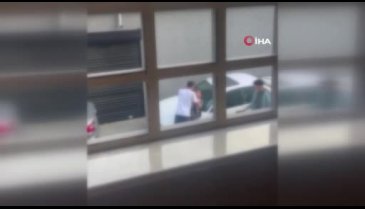 Bursa'da husumetlisini öldüresiye dövdü: O anlar kamerada...