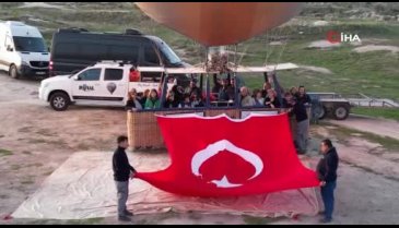 23 Nisan kutlamaları gökyüzünde başladı