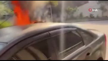 Bursa'da korkutan anlar! Otomobil alev topuna döndü
