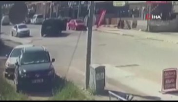Sürücüsüz araç harekete geçti, facia böyle teğet geçti