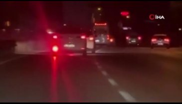 Bursa'da trafikte kavga: İnatla yol vermediler...