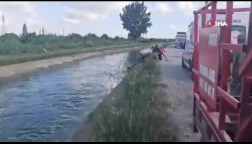 Suya düştü, yardım istemedi!