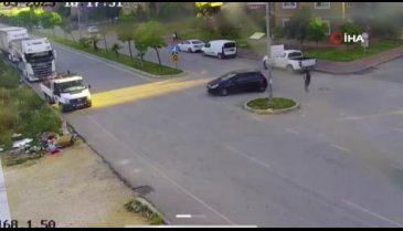 Kahreden kaza! O anlar kameralara yansıdı...