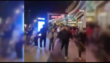 Doğalgaz borusu kırıldı, AVM'dekiler panikle kaçtı
