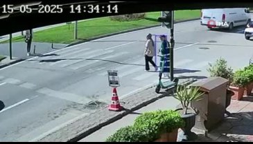 Bursa'da acele kaza getirdi! Korkutan anlar kamerada...
