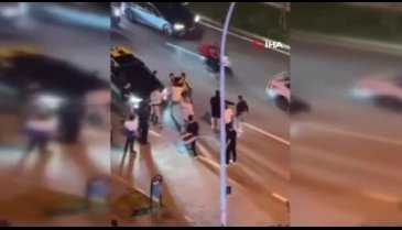 Bursa'da şampiyonluk kutlamasında trafik durdu, yumruklar konuştu