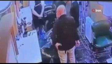 Berberde korkunç cinayet kamerada! Tetiği çeken çok tanıdık çıktı...