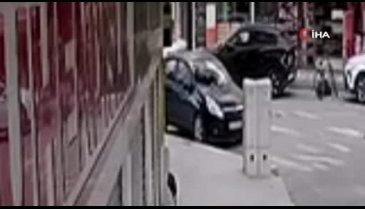5'inci kattan otomobilin üzerine düştü! Korkunç anlar kameralara yansıdı