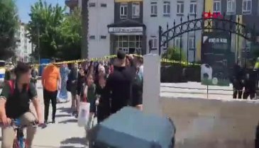 Okula korkunç silahlı saldırı! Öğretmen hayatını kaybetti