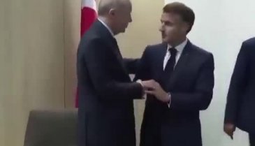 Zirvede olay görüntü! Cumhurbaşkanı Erdoğan tek hamleyle boşa düşürdü