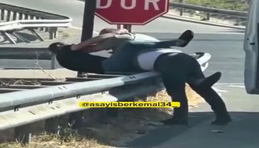 Bursa trafiğinde akılalmaz anlar! Ne olduysa ışıklarda oldu...