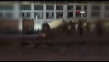 Bursa'da park halindeki araçlara çarpıp kaçtı, geri döndüğünde araç sahiplerinin saldırısına uğradı
