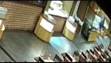 Otel yangını davasında aşçı yardımcısı savunma yaptı: Gözümüzün önündeymiş!