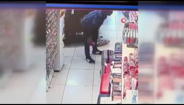 Bursa'da parfüm hırsızı kameralara yakalandı!