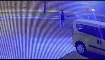 Alkollü sürücünün çarptığı yaya hayatını kaybetti... Feci kaza kamerada