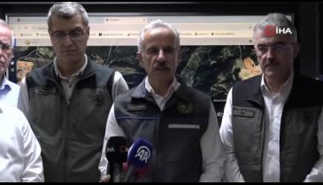 Bursa alevlerle boğuşuyor! 2 köy boşaltıldı, 1000'den fazla kişi tahliye edildi