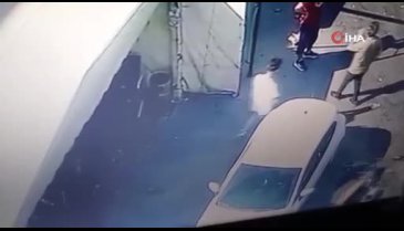 Güpegündüz skandal! Yaptıkları yanlarına kar kalmadı