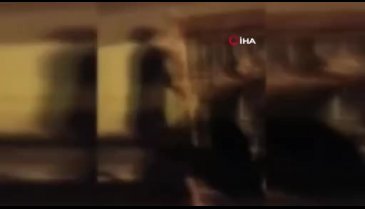 Kadınlar, başka bir kadını dakikalarca dövdü! Korkunç görüntüler...