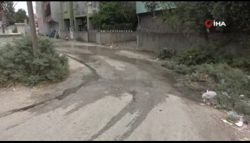 Bu sokakta pandemi hiç bitmedi! İki yıldır maskeyle yaşıyorlar, sebebi ise...