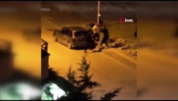 Bursa'da gençler arasında kavga: Cadde boks ringine döndü