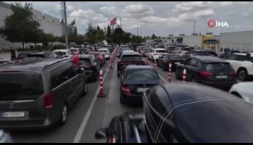 Gurbetçiler Almanya'da şartların zor olduğunu söylediler! 'İçmiyoruz, gezmiyoruz'