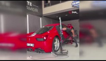 Oto tamircisinden 17 milyonluk kaza! Ferrari ile test sürüşü pahalıya patladı...