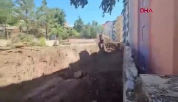 Erzurum'da heyelan: 70 ev boşaltıldı