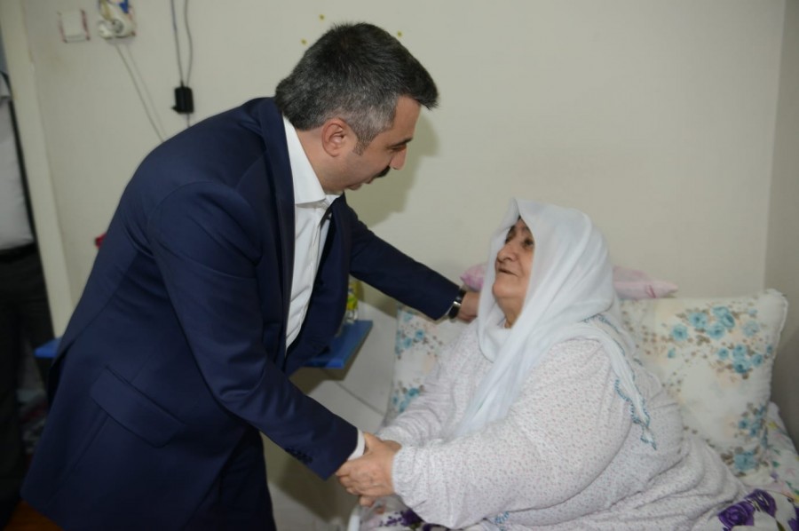 Başkan Yılmaz'da dünya yaşlılar günü ziyareti