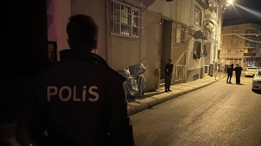 Bursa'da 25 yıl önceki eşini özledi, ekipler 1 saat dil döktü