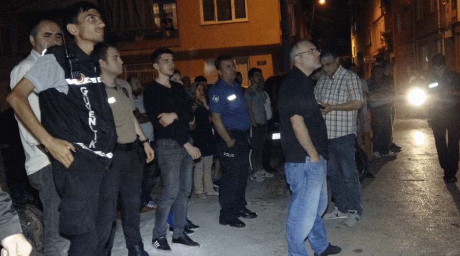 Bursa�da tek katlı müstakil ev alev alev yandı Güncel Haberler