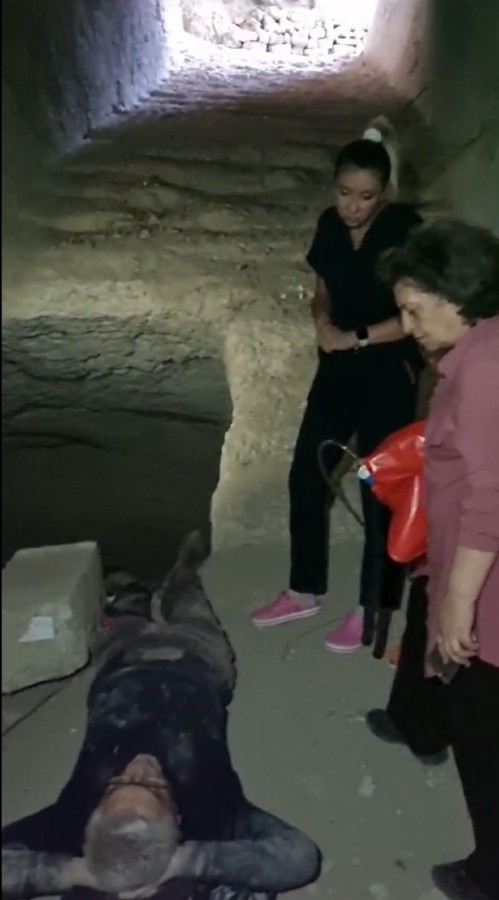 Bursa eski İl Sağlık Müdürü Dr. Serdar tarihi kalenin dehlizine düştü!