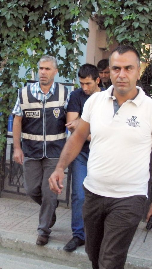 Bursa'nÄ±n Gemlik ilÃ§esinde, cezaevinden izinli Ã§Ä±kan genÃ§ mahkum, eÅini bÄ±Ã§aklayarak Ã¶ldÃ¼rdÃ¼. ile ilgili gÃ¶rsel sonucu