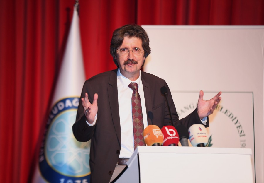 Bursa'da Necip Fazıl Kısakürek'in hayatı ve eserleri konuşuldu