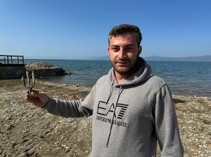 Bursa İznik Gölü'nde mızrak ucu bulundu