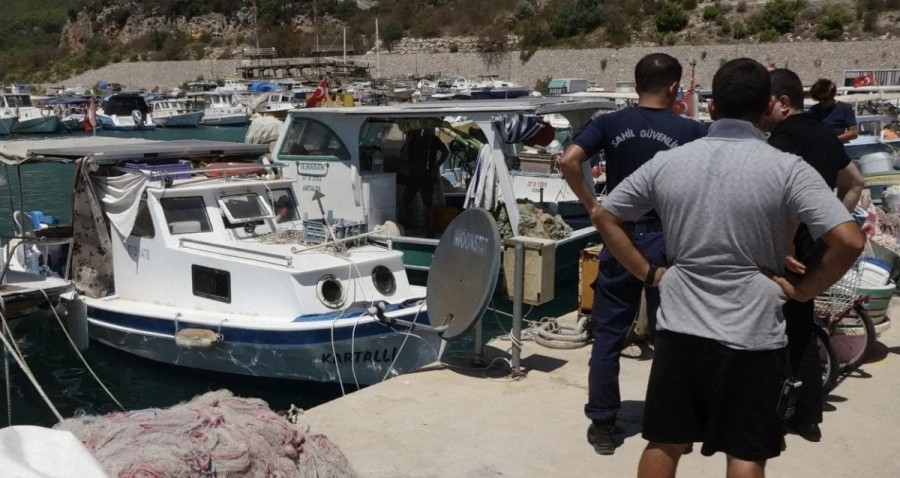 Antalya'da bir balıkçı teknesinde ölü bulundu - Bursada Bugün - Bursa bursa haber bursa haberi bursa haberleri Bursa