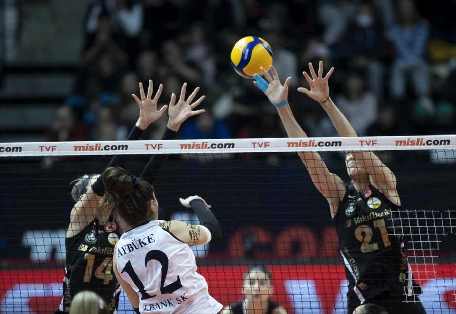 VakıfBank, deplasmanda İlbank'ı 30 mağlup etti Spor Haberleri