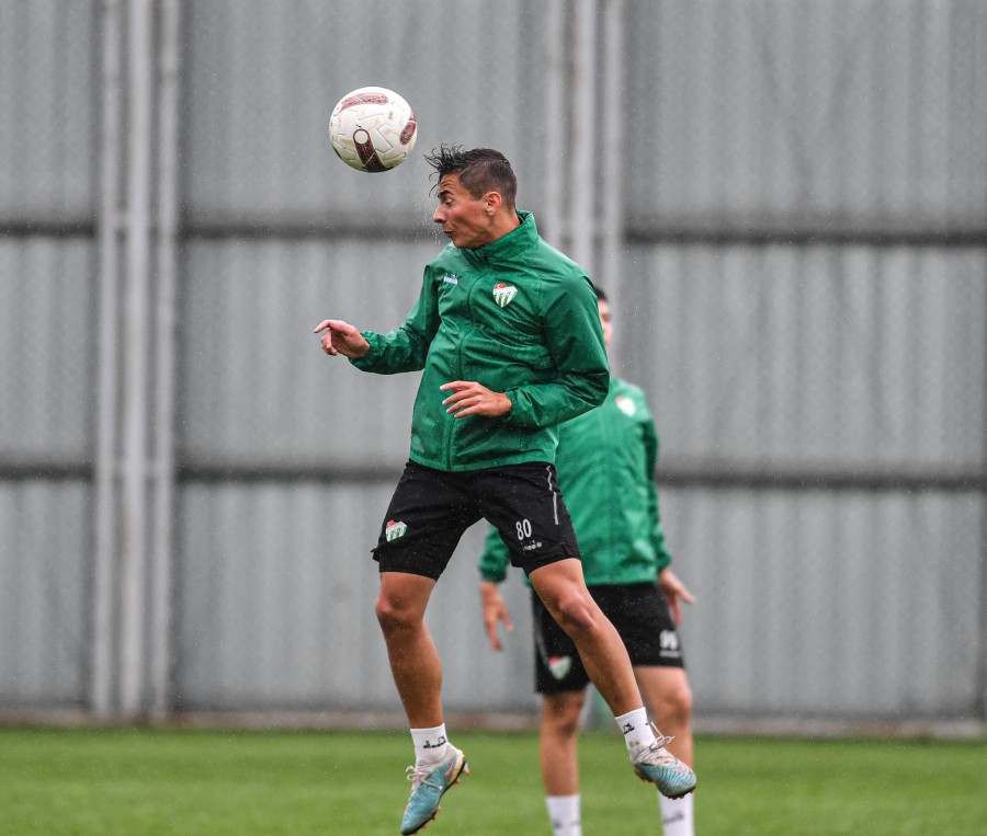 Bursaspor'da Kırklarelispor maçının taktik çalışması yapıldı