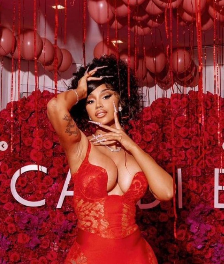 Cardi B'ye 500 bin dolar değerinde hediye!