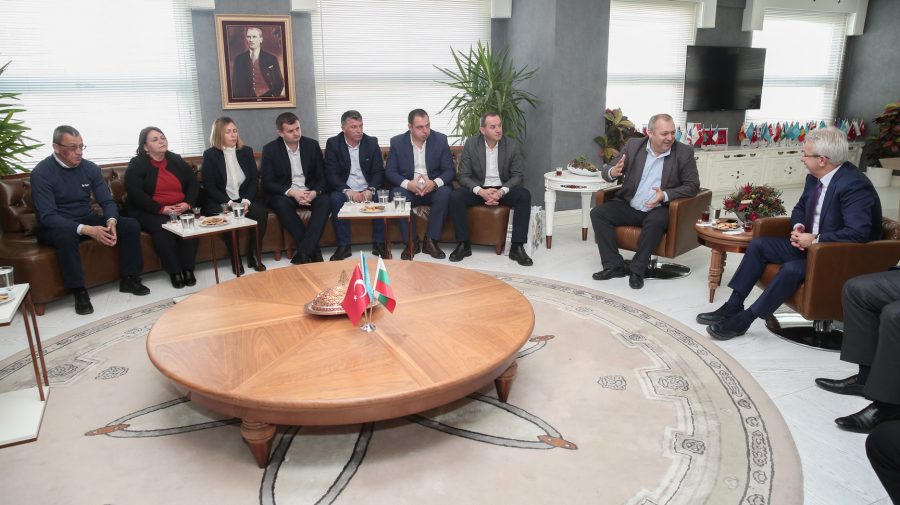Yilmaz Kardesler Masa Sandalye