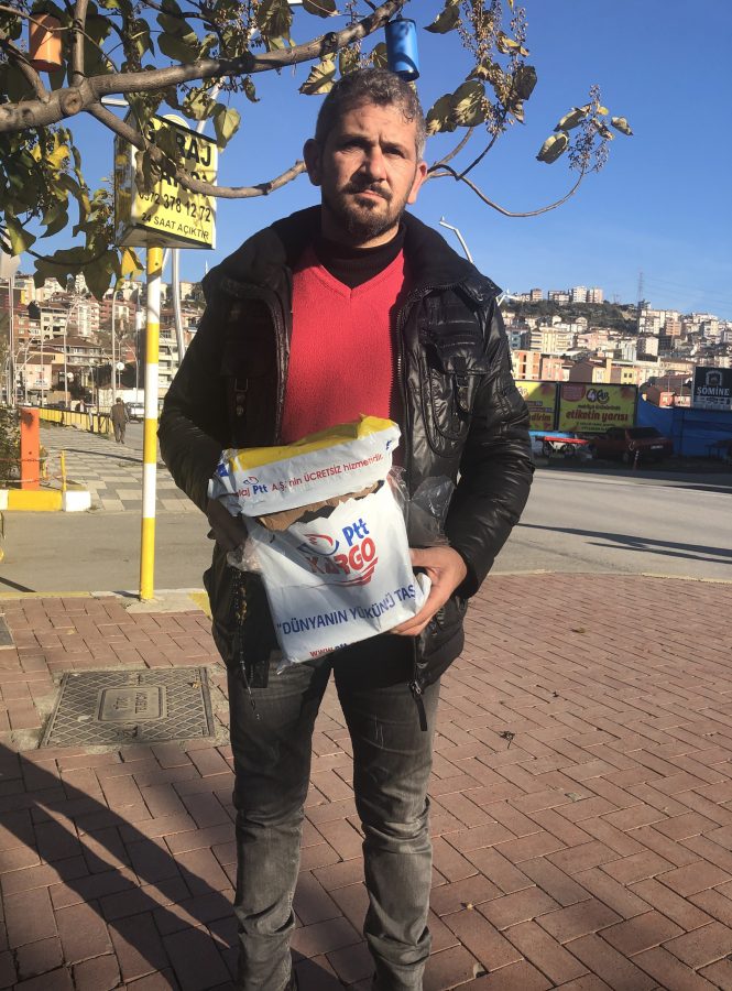 Cep telefonu sipariş etti, paketi açınca şok oldu Güncel Haberler