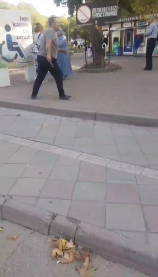 Bursa'da kaza sonrası sürücüler birbirine girdi!