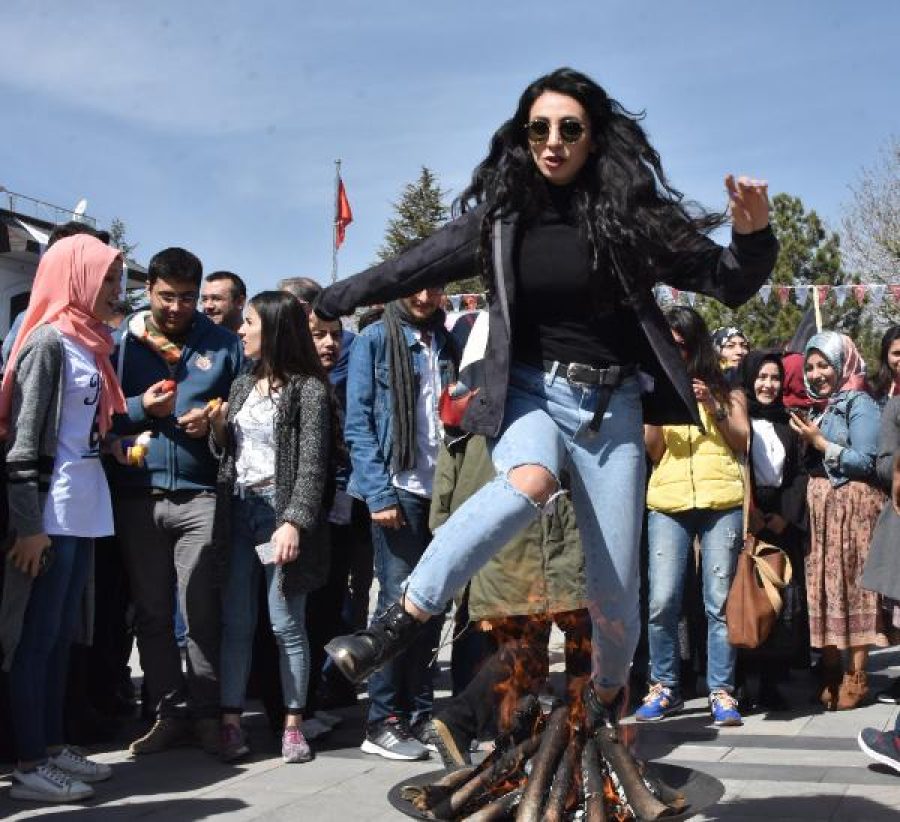 selcuk universitesi nde nevruz coskuyla kutlandi bursada bugun bursa bursa haber bursa haberi bursa haberleri bursa