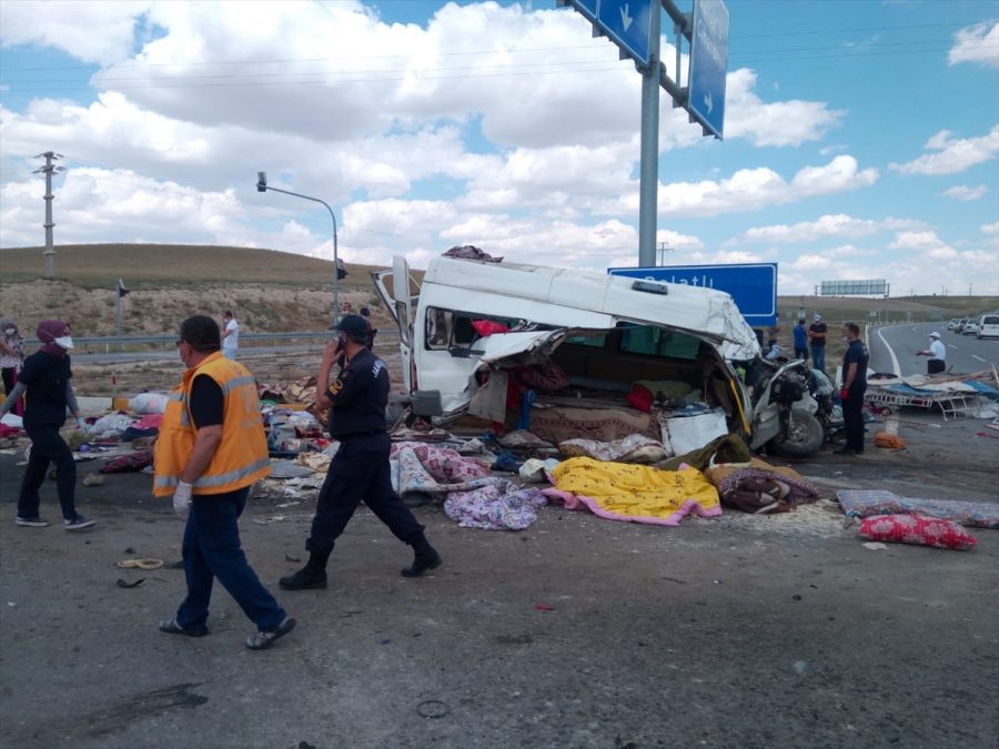 Konya Da Calinan Otomobil Terk Edilmis Halde Bulundu Son Dakika