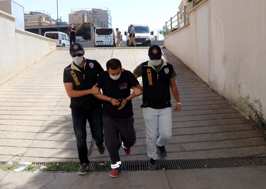 Yaptığı paylaşımlara tepki yağan 'Elif Sarı' hesabının kullanıcısı:  Cahillik ettim - Güncel Haberler - Bursadabugun.com