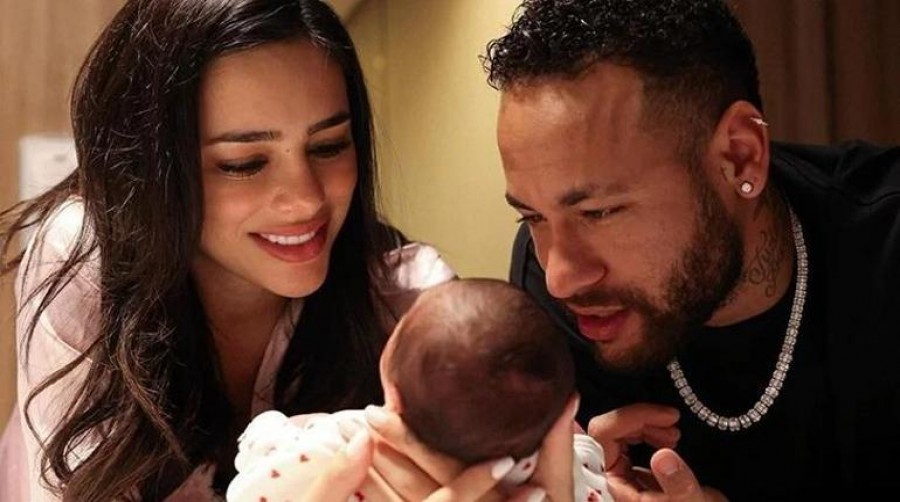 Neymar, sevgilisine uzaydan yıldız aldı!