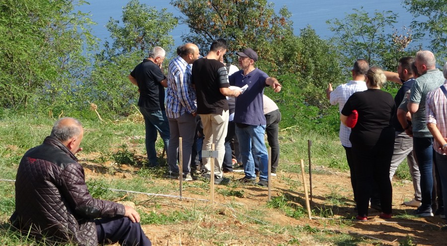 Böylesi ancak fıkralarda olur! Manzaralı mezar kavgası